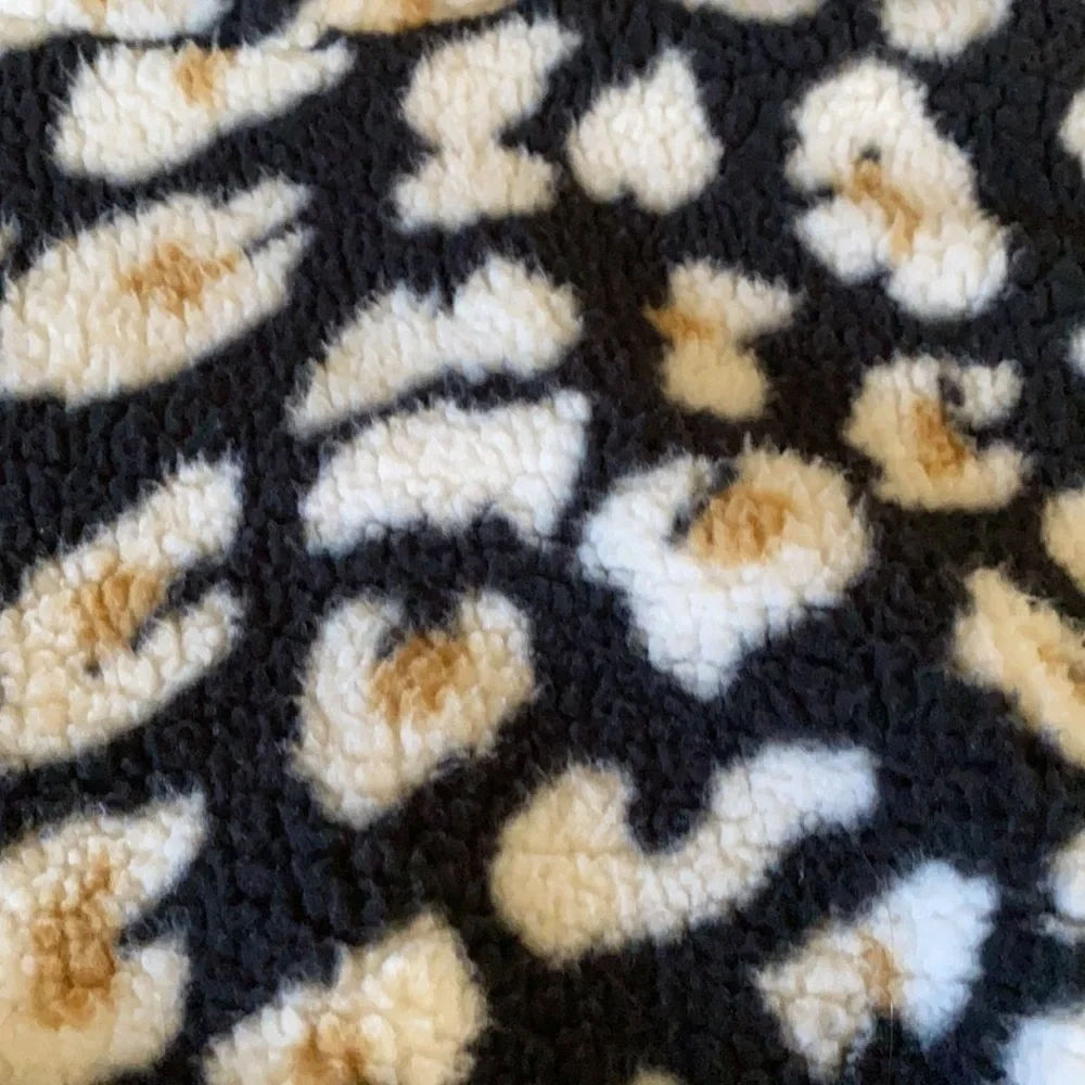 Wild Fable Hoodie Cropped Sweater - Picture 7 of 7